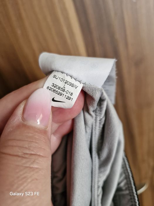 Spodenki krotkie damskie Nike rozmiar L stan idealny