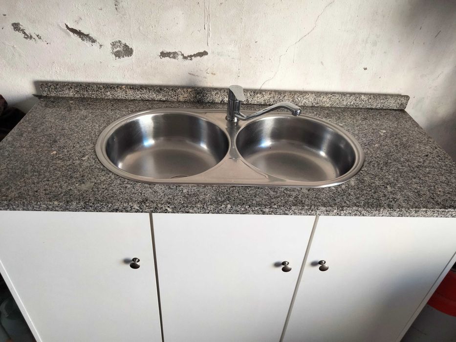 Banca em pedra completa