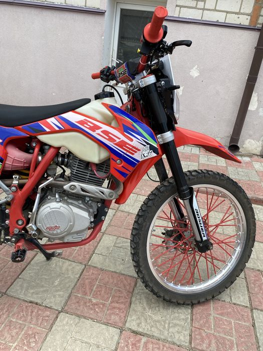 Продам мотоцикл bse s2