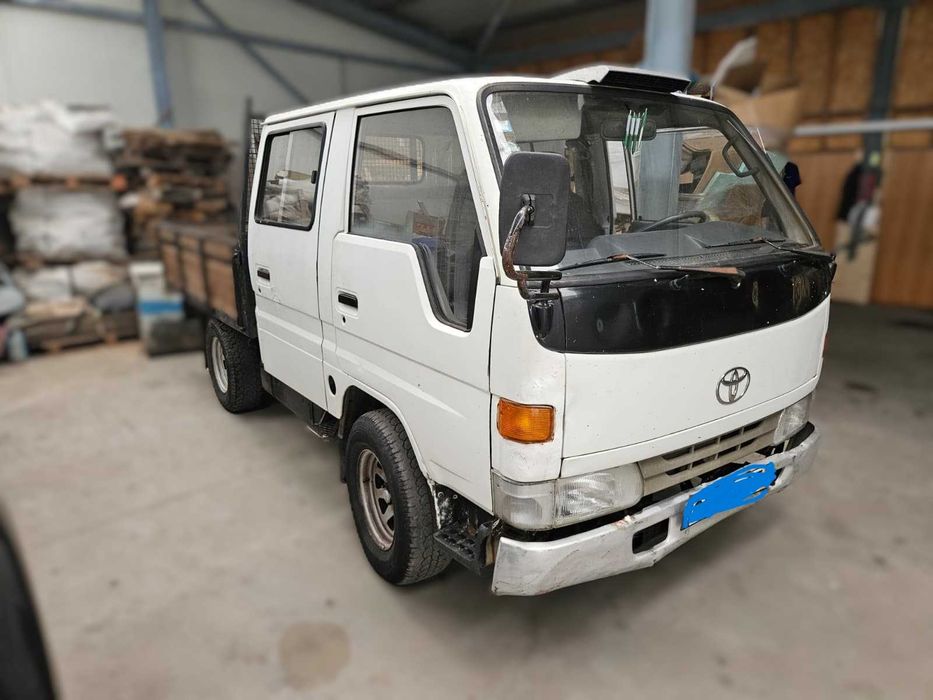 Carrinha Toyota Dyna 150