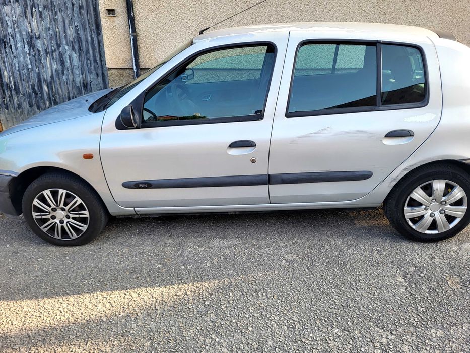 Renault clio 1.2 gasoline 1999