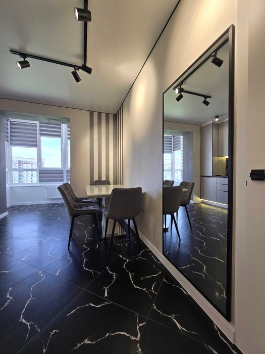 1-кім.кв. в районі міського озера