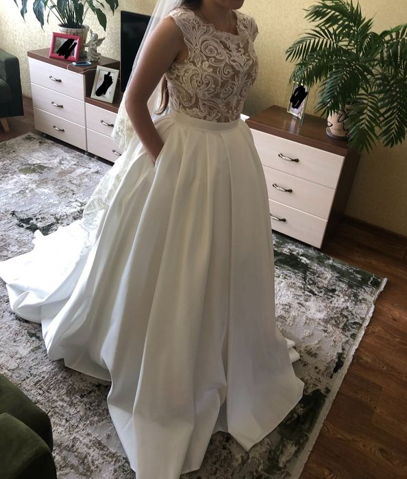 Свадебное платье