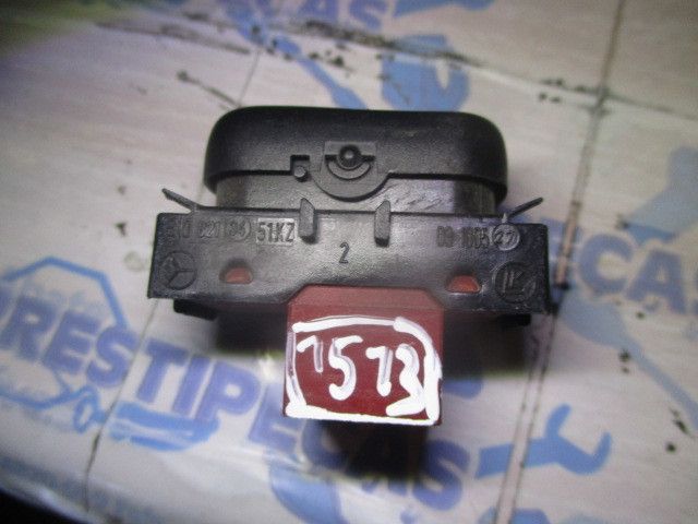 Botão / interruptor controlo tração MERCEDES-BENZ CLK (C208)