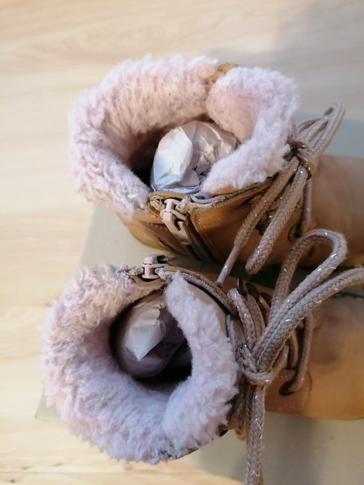 Buty zimowe dla dziewczynki rozm 26