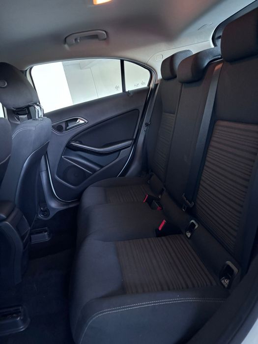 Mercedes benz A180