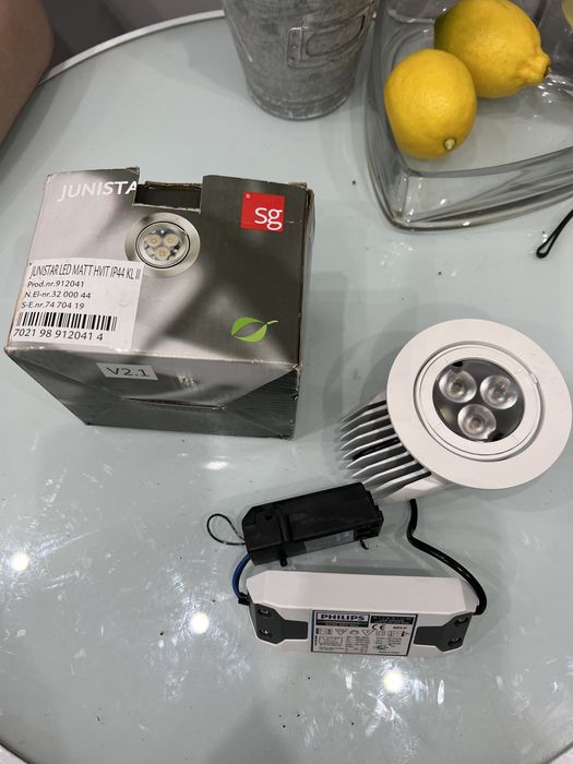 Junistar led chalogen