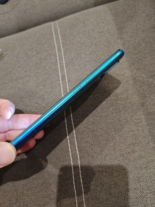 Телефон Xiaomi Redmi 9A