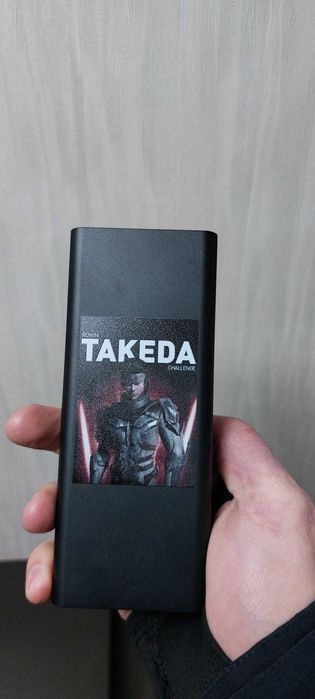 Гравіювання та УФ друк на повербанках та жорстких дисках