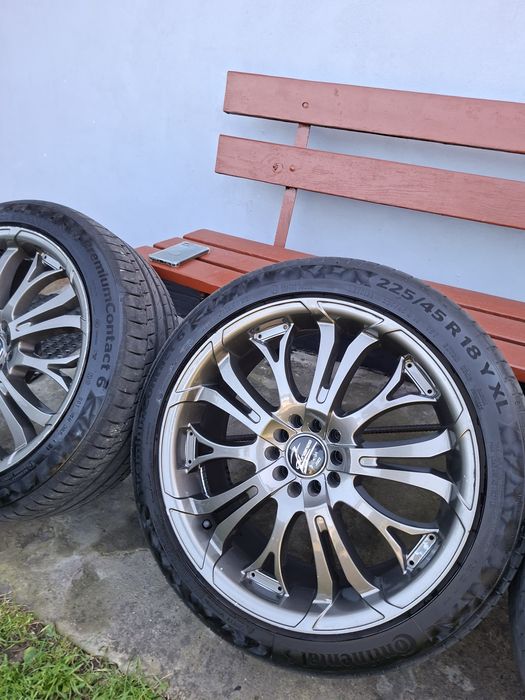 Felgi Aluminiowe z oponami Barracuda Tzunamee 225 45 18" Pirelli continental
