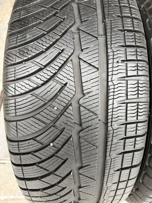 Шини зимові R17 235 45 Michelin PA4 Склад Осокорки RLX