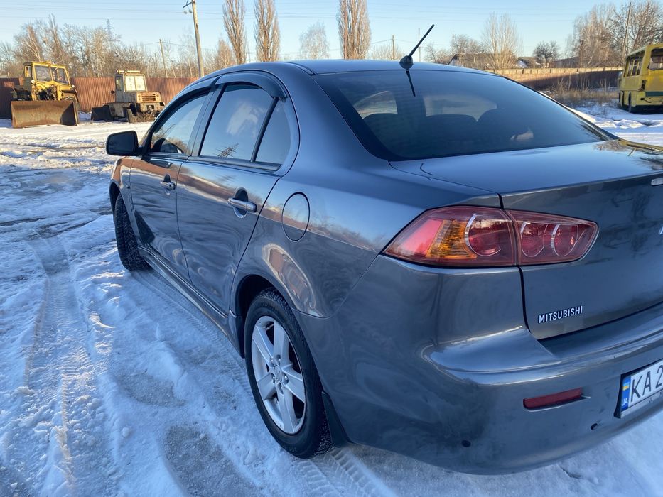 Продам Mitsubishi-Lancer