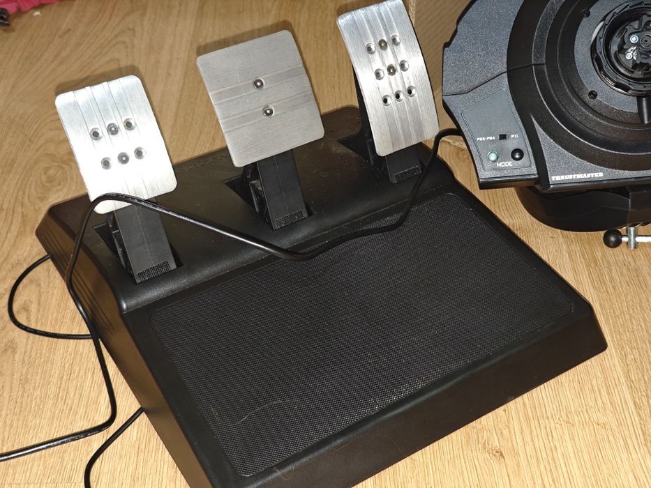 Thrustmaster t300 rs gt