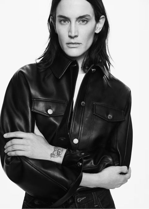 Курточка бренду Mango в ідеальному стані