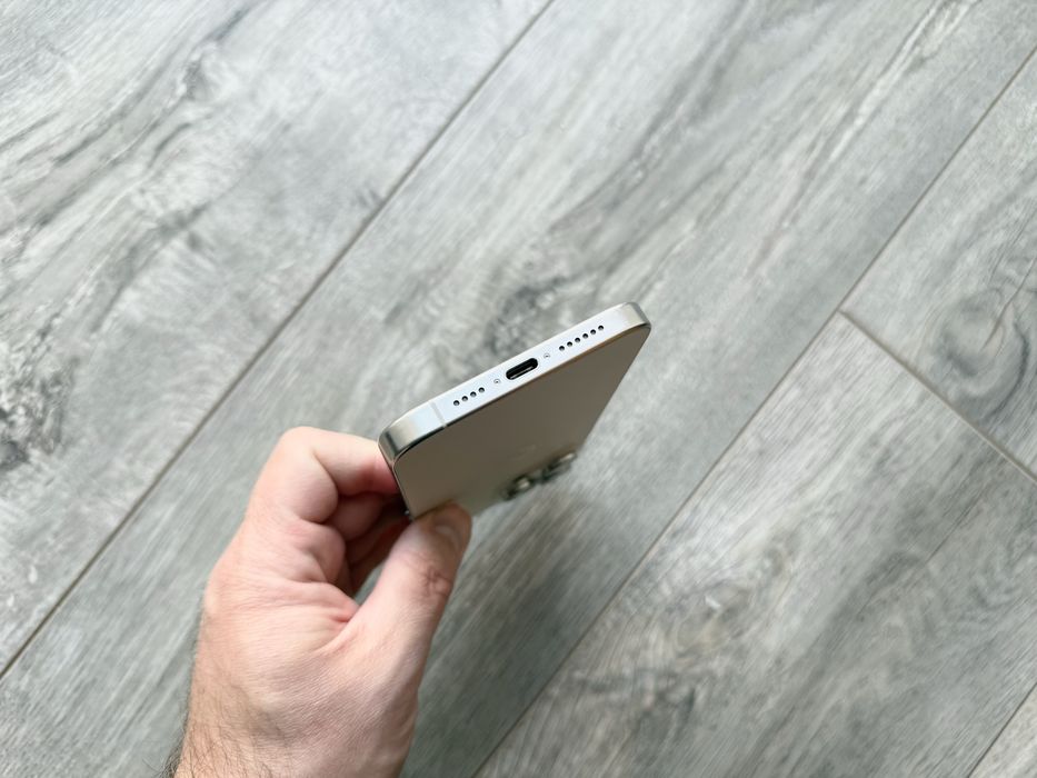 iPhone 15 Pro Max 512gb White Titanium