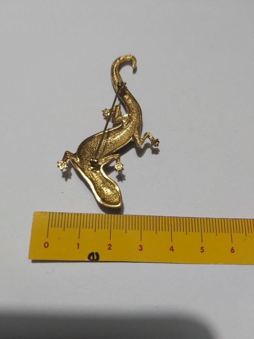 Vintage broszka z czasów P