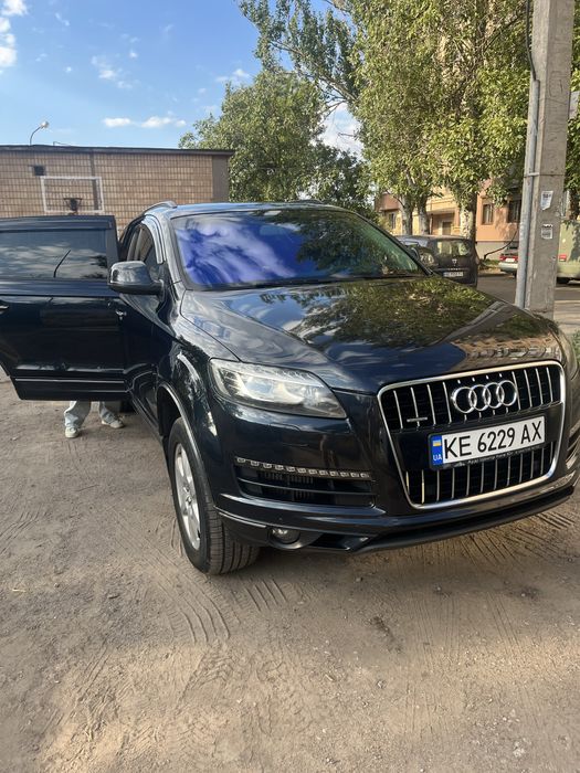 Продам ауді q7 в гарному стані