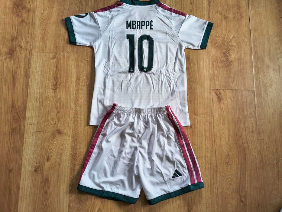 Nowość strój dziecięcy Adidas Real Madryt 2026/27 Mbappe 10 roz. na 145-155 cm