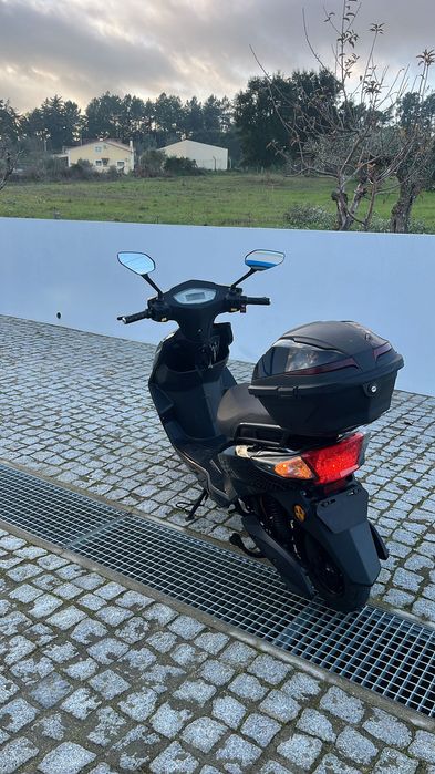 Vendo moto GreenEscooter YX elétrica. 850 €uros  manutenção em dias