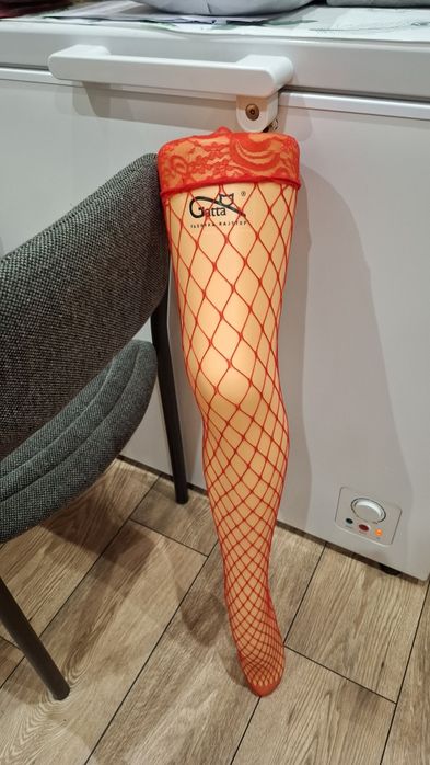 Pończochy damskie kabaretki.