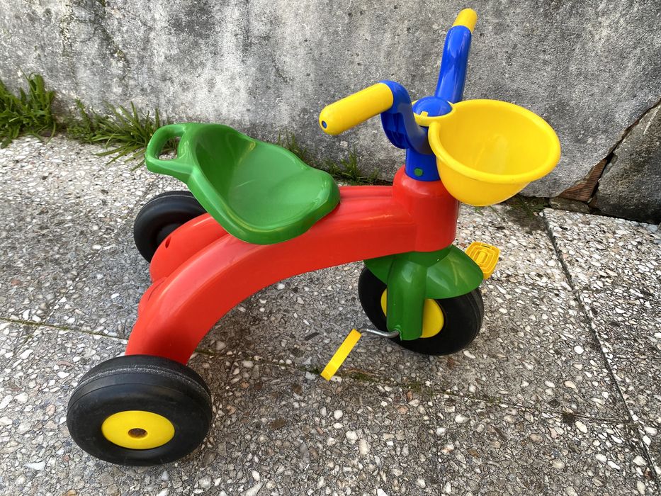Triciclo de Criança Pequena