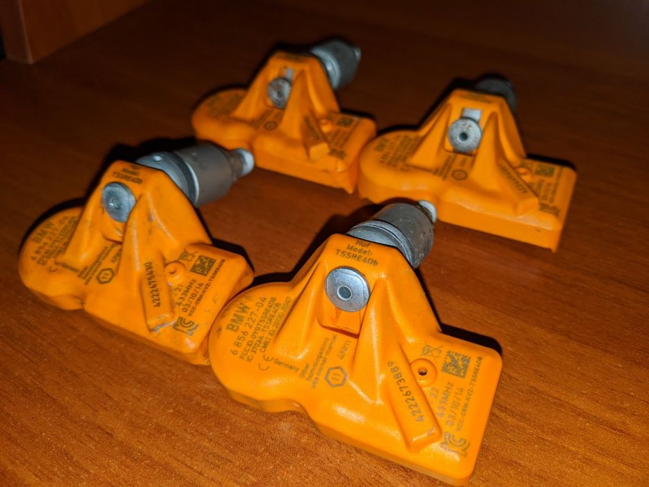 Датчик давления тиску в шине BMW F20 f30 f32 F48 F39 X5 X6 F15 F16