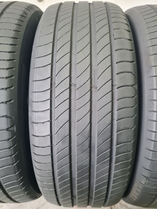 225/55R18 Michelin Primacy 4.