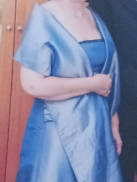 Vestido de cerimónia/38 e echarpe
