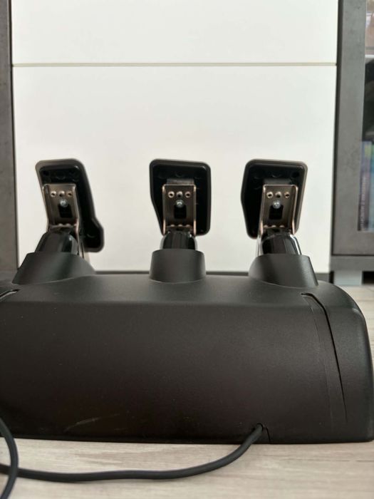 Zestaw Logitech G29