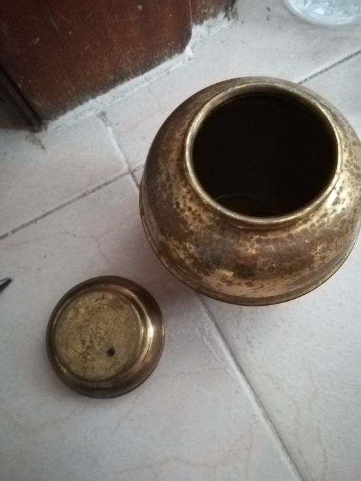 Peça antiga em latão