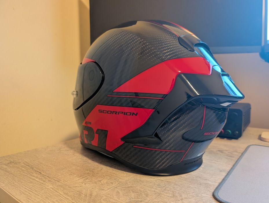 Scorpion Exo-R1 Evo Carbon Air