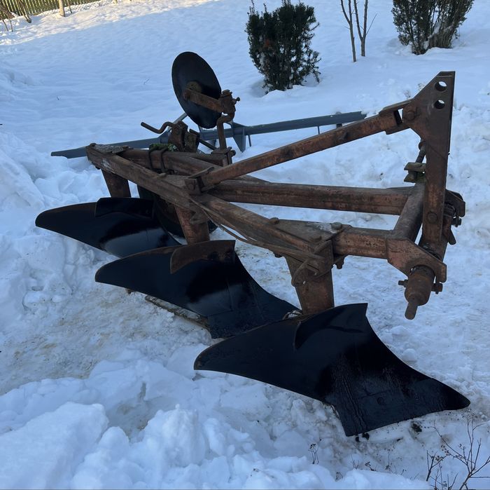 Плуг Unia Grudziadz 3/30 см