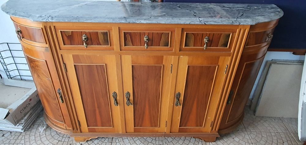 Aparador com pedra mármore