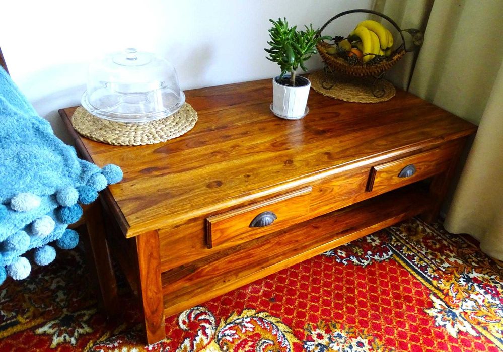 Ława / stolik kawowy z drewna egzotycznego z AlmiDecor w bdb. stanie!