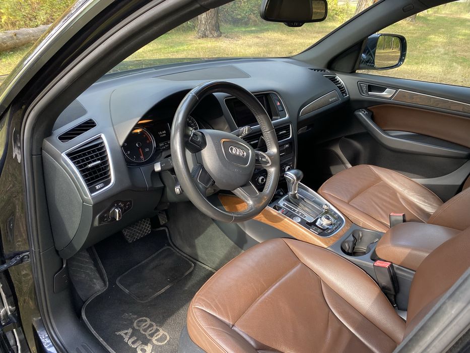 Продам Audi Q5 2.0