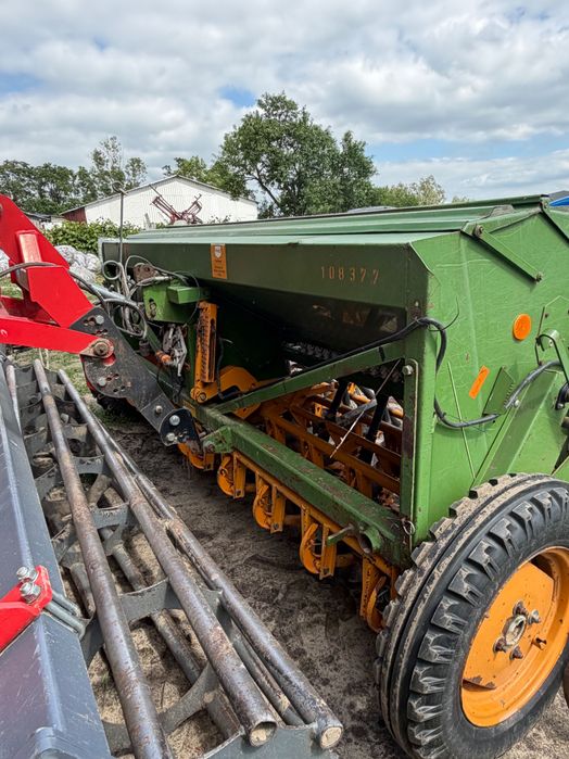 Siewnik firmy Amazone D8/30E