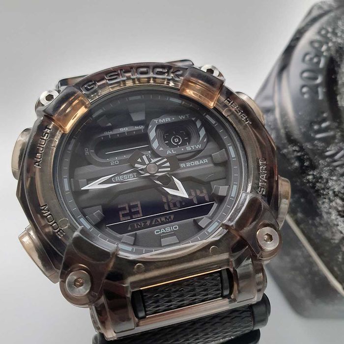 Часы Casio G-Shock GA-900SKE-8AER оригинал.
