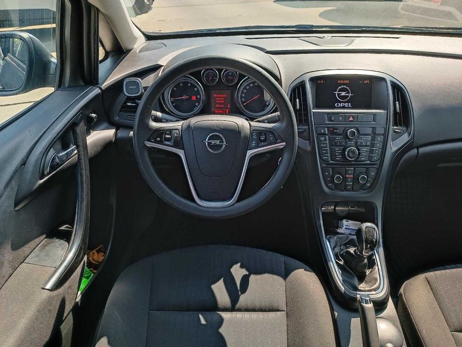 Продам Opel Astra 2012р. #71719