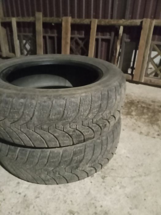 Зимня резина в хорошому стані