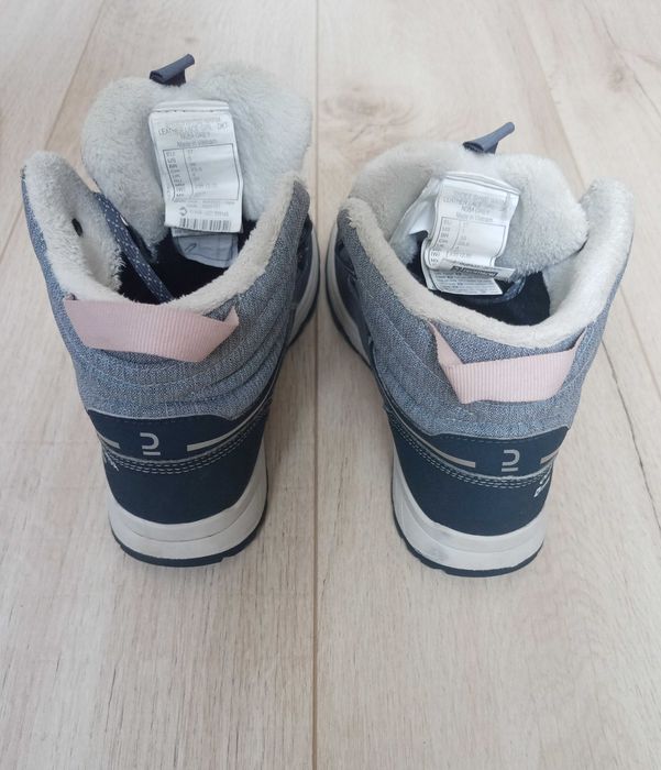 зимові черевики р 37 шкіра водонепроникні Quechua сапожки мембрана