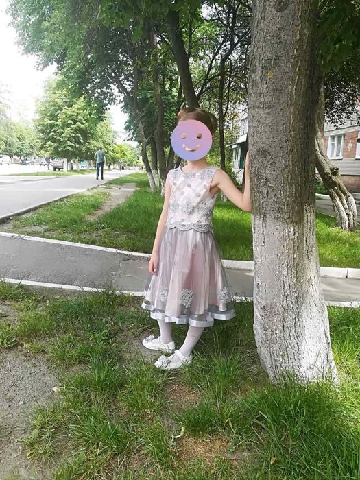 Святкове плаття для дівчинки