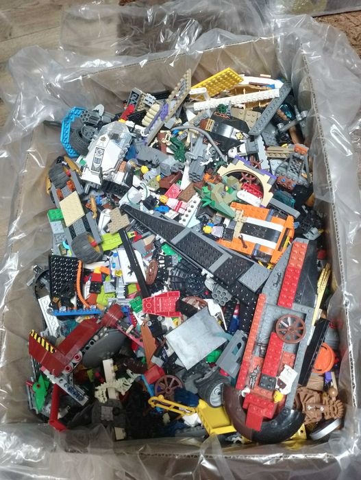 Sprzedam klocki Lego 10,5kg