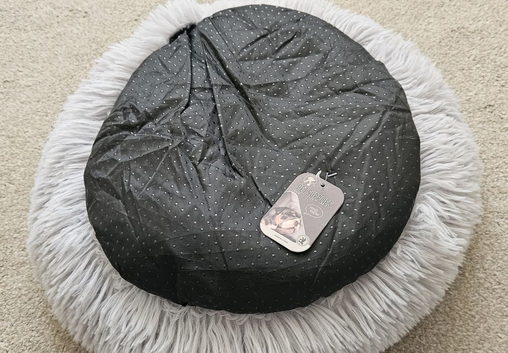 Małe legowisko dla psa/kota