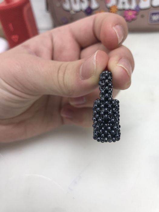 Брелоки з бісеру