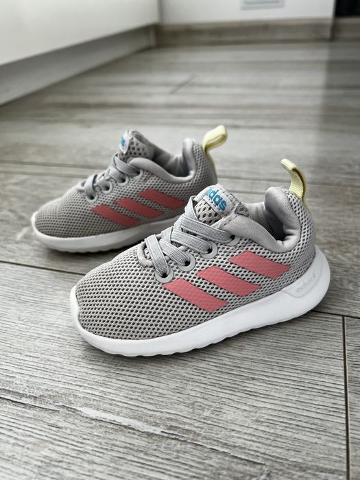 Adidasy dziewczece 19