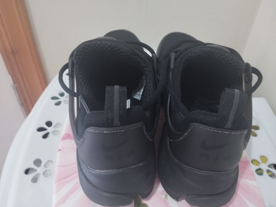 Продам кросівки Nike