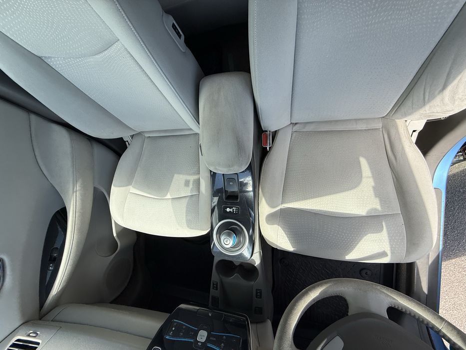 Nissan Leaf  запас хода 90 км(eco)