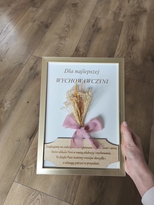 Grawerowany prezent dla nauczyciela