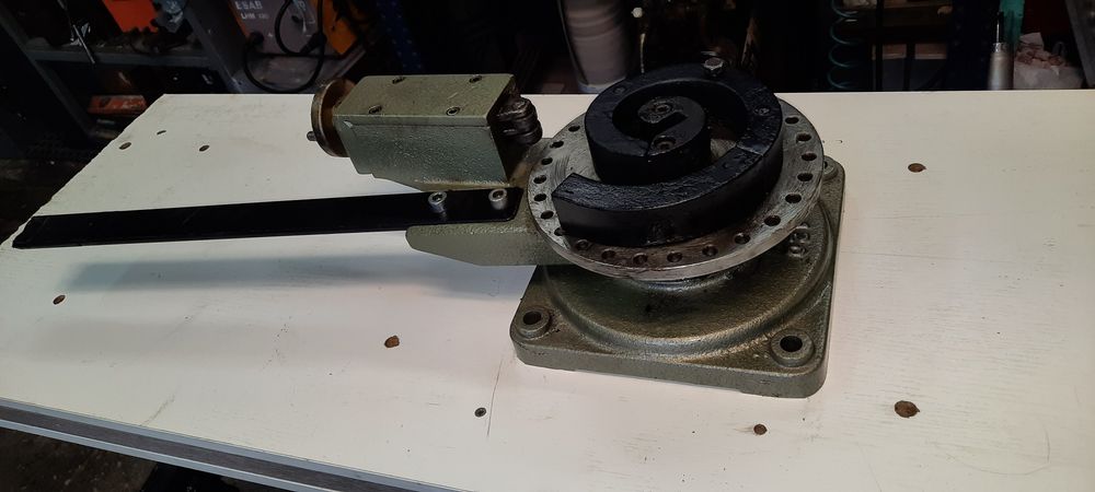 Maquina de dobrar ferro em S como caracóis  MMB 120