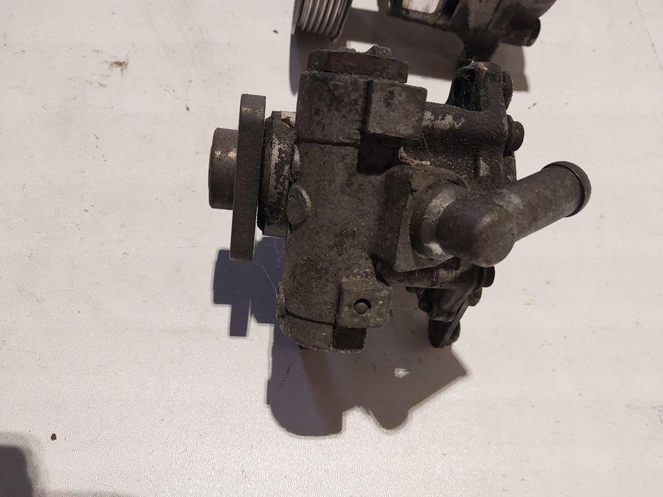 Pompa wspomagania bmw e 46 1.8 1.9 m 43tub 19 benzyna koło pasowe